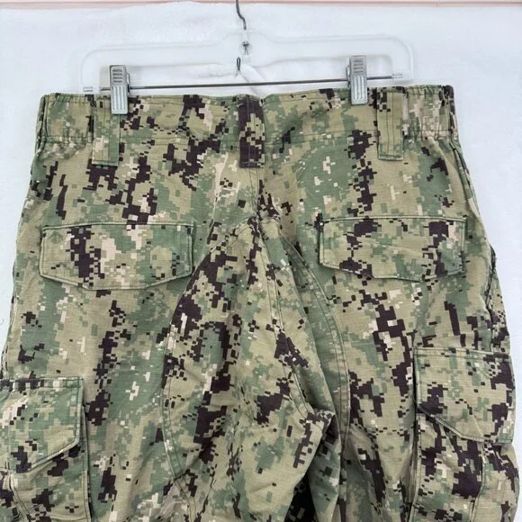 US Navy Type III Cargo Pants Mens M 34x30 Green NWU AOR2 Digital Camo Ripstop